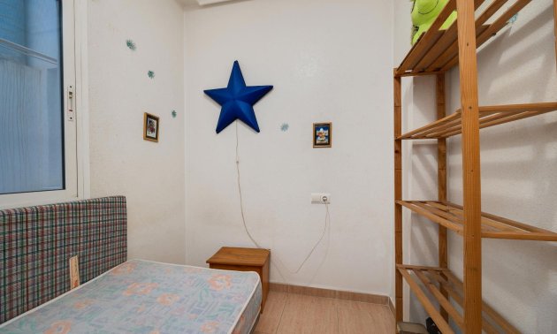 Resale - Apartment / flat -
Torrevieja - Centro