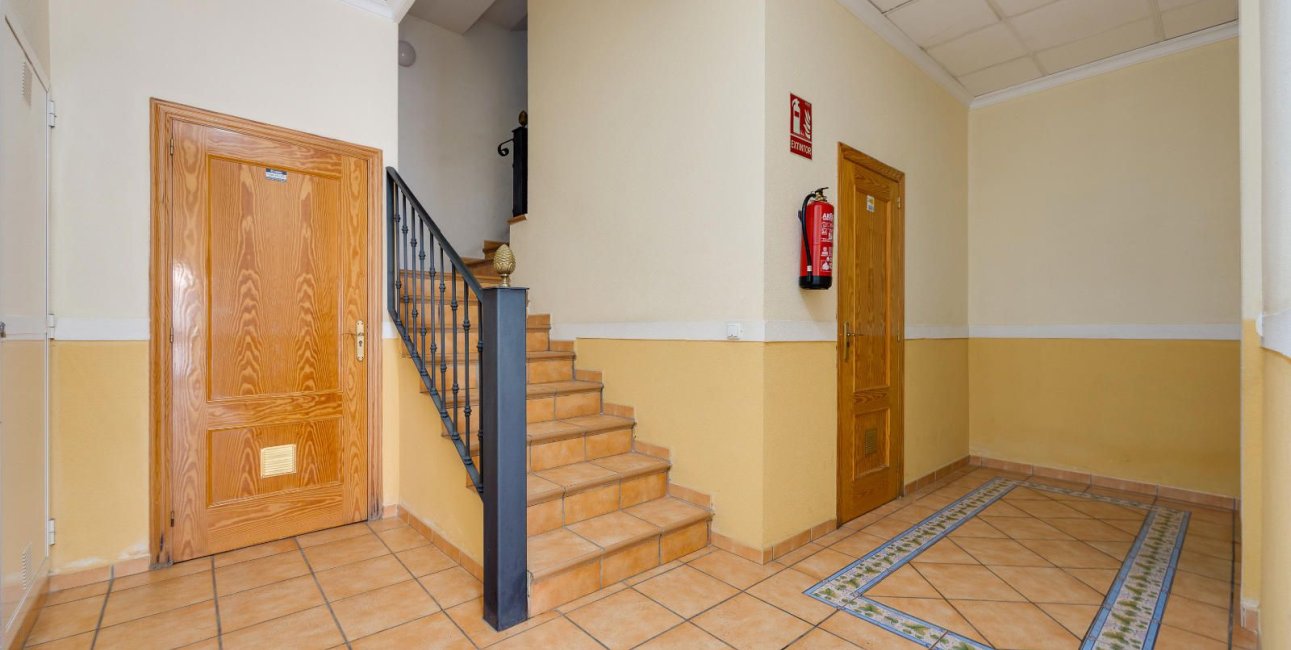Resale - Apartment / flat -
Torrevieja - Centro
