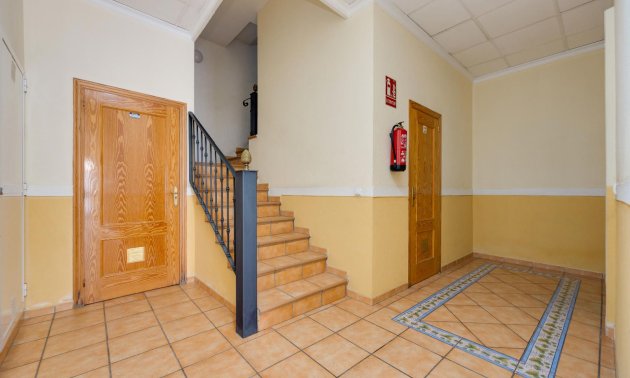 Resale - Apartment / flat -
Torrevieja - Centro