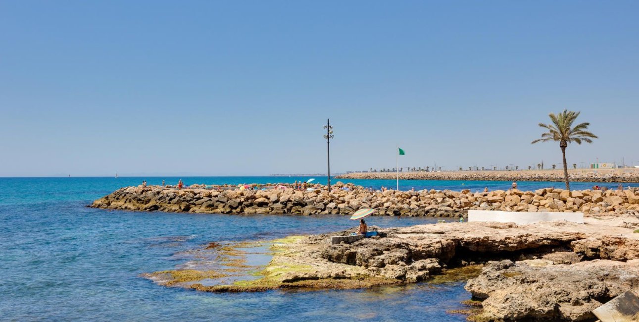 Resale - Apartment / flat -
Torrevieja - Centro