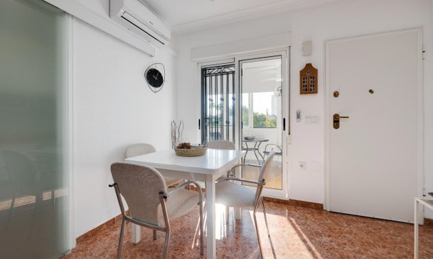 Reventa - Bungalow -
Orihuela Costa - Los Altos