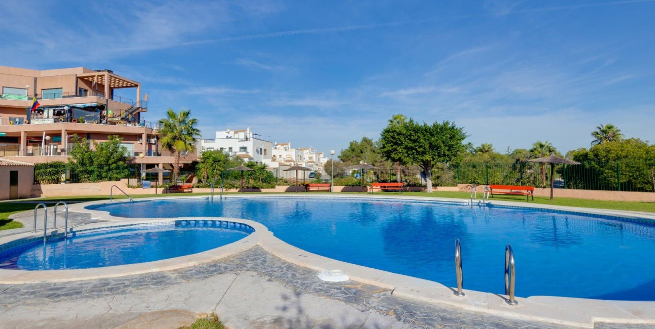 Reventa - Bungalow -
Orihuela Costa - Los Altos