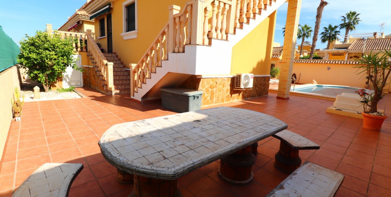 Resale - Villa -
Algorfa - Lo Crispin