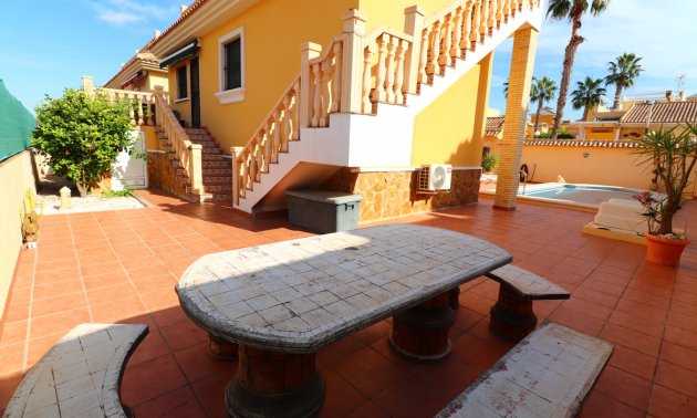 Resale - Villa -
Algorfa - Lo Crispin