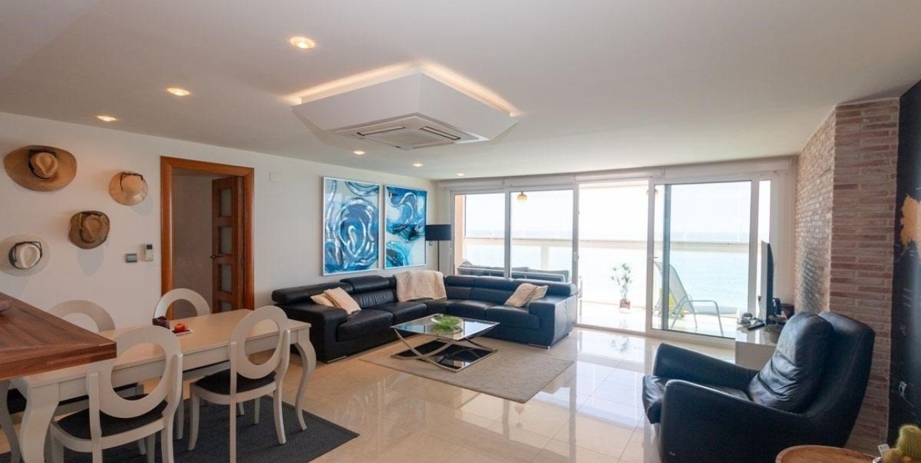 Resale - Apartment / flat -
Torrevieja - Playa Del Cura