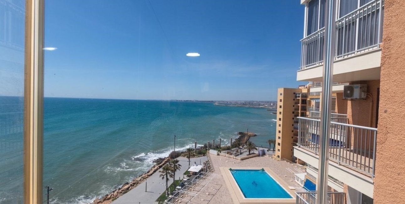 Resale - Apartment / flat -
Torrevieja - Playa Del Cura