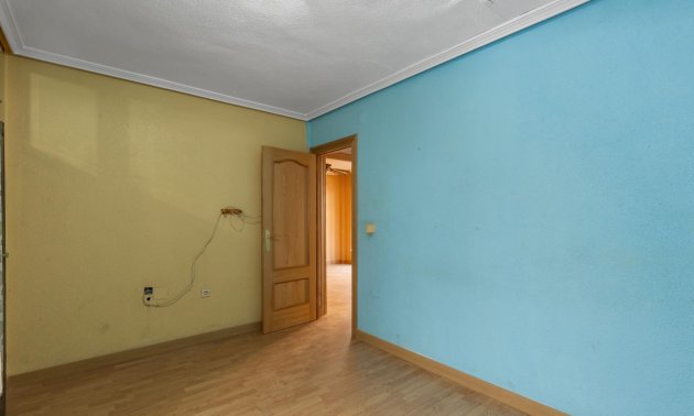 Resale - Apartment / flat -
Torrevieja - Playa del Cura