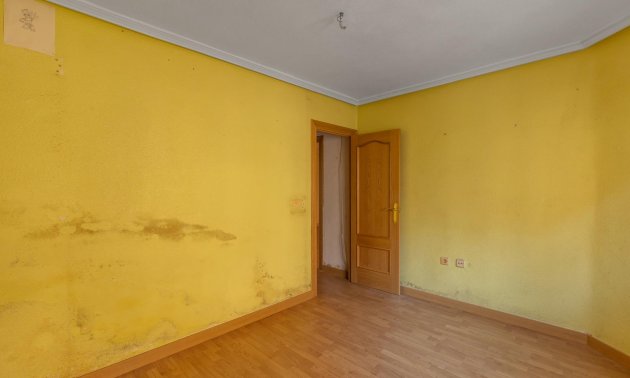 Resale - Apartment / flat -
Torrevieja - Playa del Cura