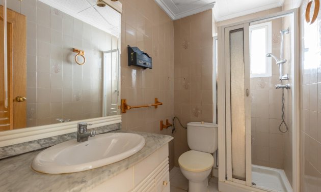 Resale - Apartment / flat -
Torrevieja - Playa del Cura