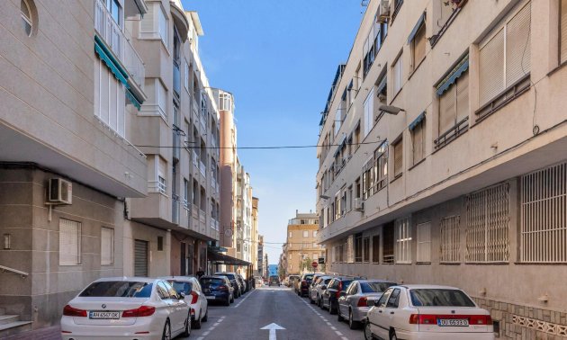 Resale - Apartment / flat -
Torrevieja - Playa del Cura