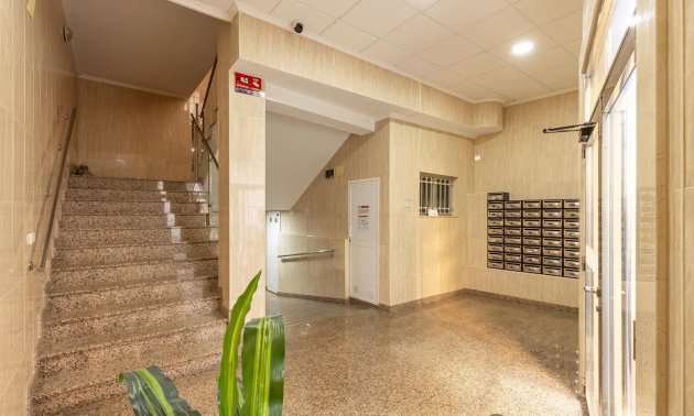 Resale - Apartment / flat -
Torrevieja - Playa del Cura