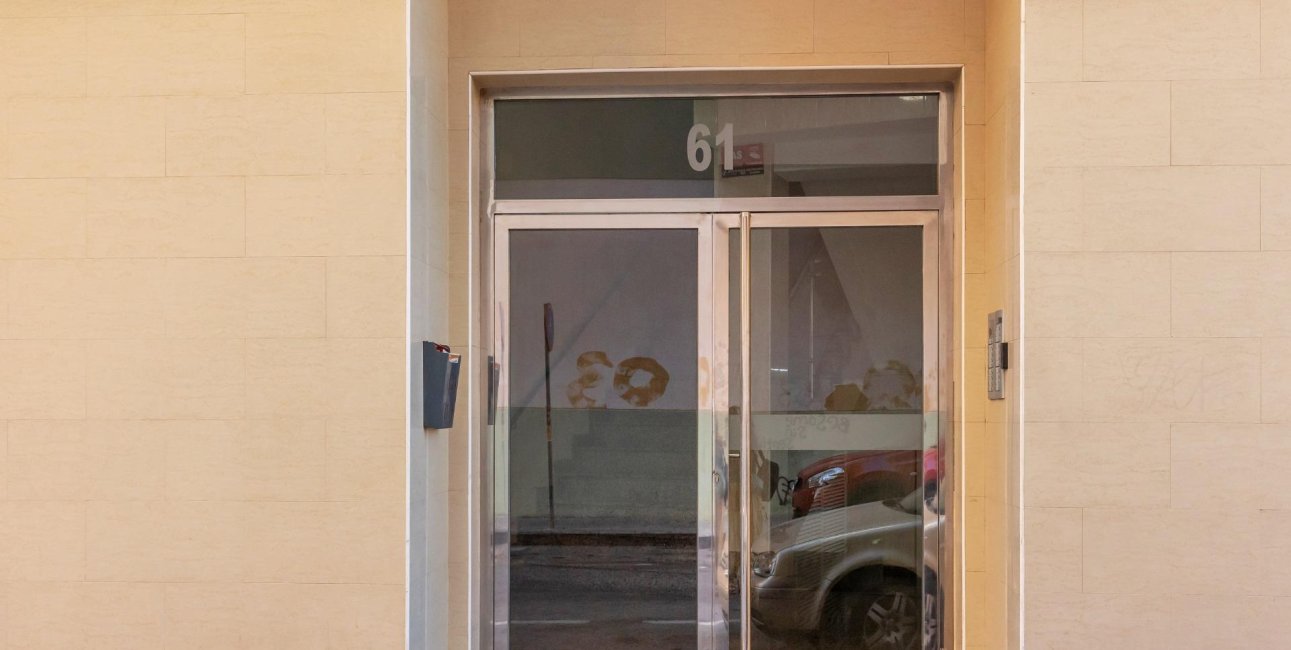 Resale - Apartment / flat -
Torrevieja - Playa del Cura