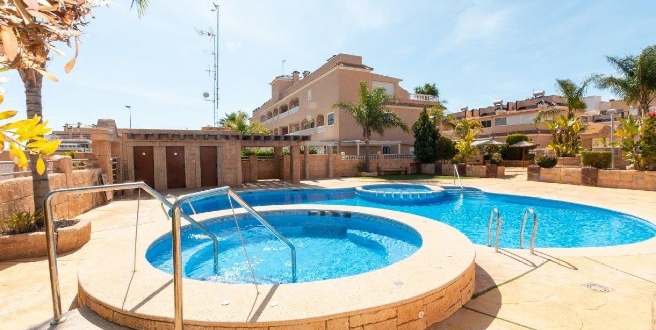Resale - Apartment / flat -
Orihuela Costa - Los Dolses