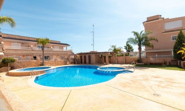 Resale - Apartment / flat -
Orihuela Costa - Los Dolses