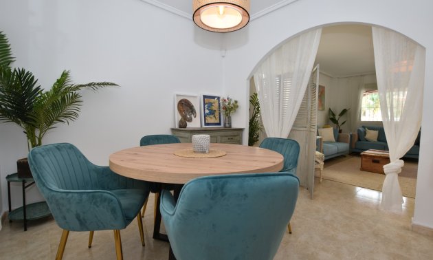 Resale - Townhouse -
Ciudad Quesada - Doña Pepa