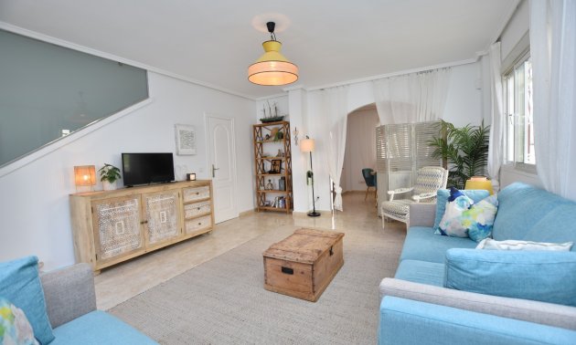 Resale - Townhouse -
Ciudad Quesada - Doña Pepa