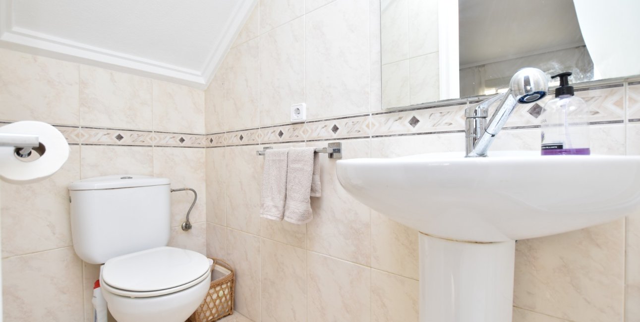 Resale - Townhouse -
Ciudad Quesada - Doña Pepa