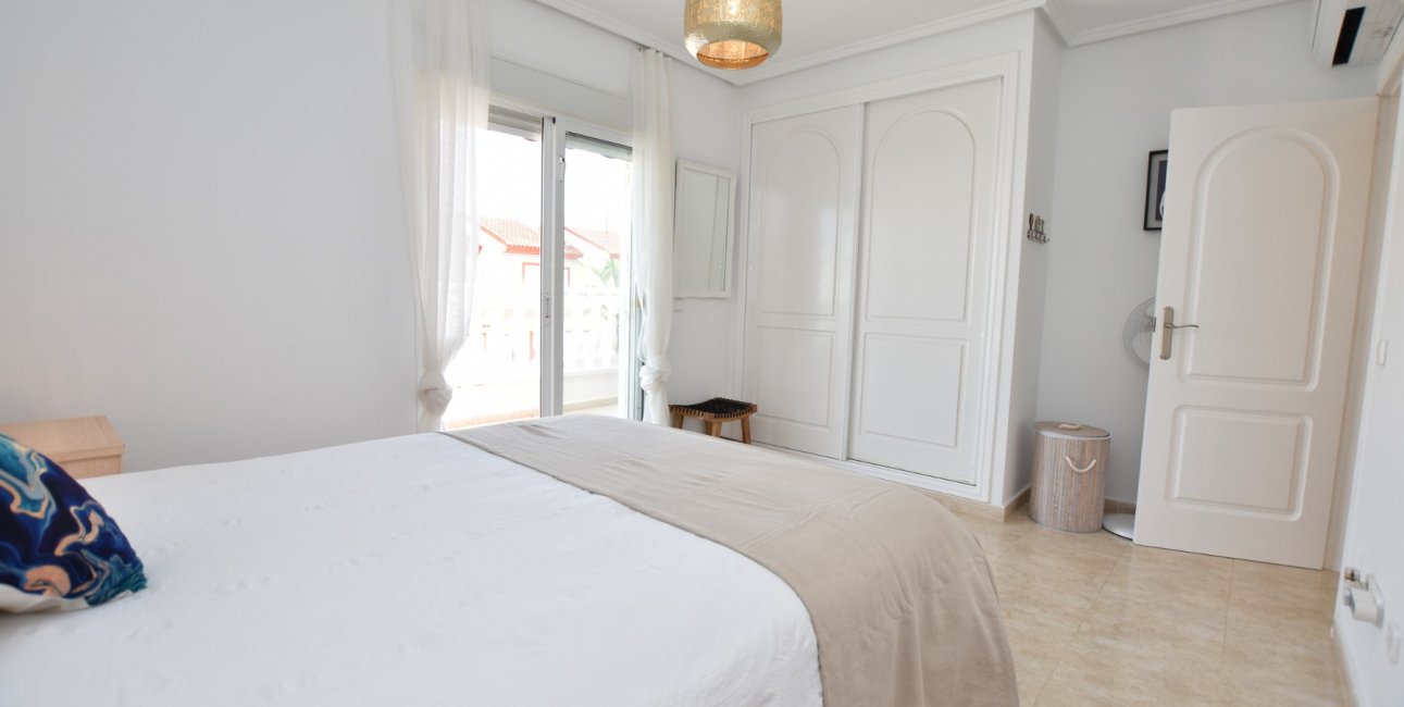 Resale - Townhouse -
Ciudad Quesada - Doña Pepa