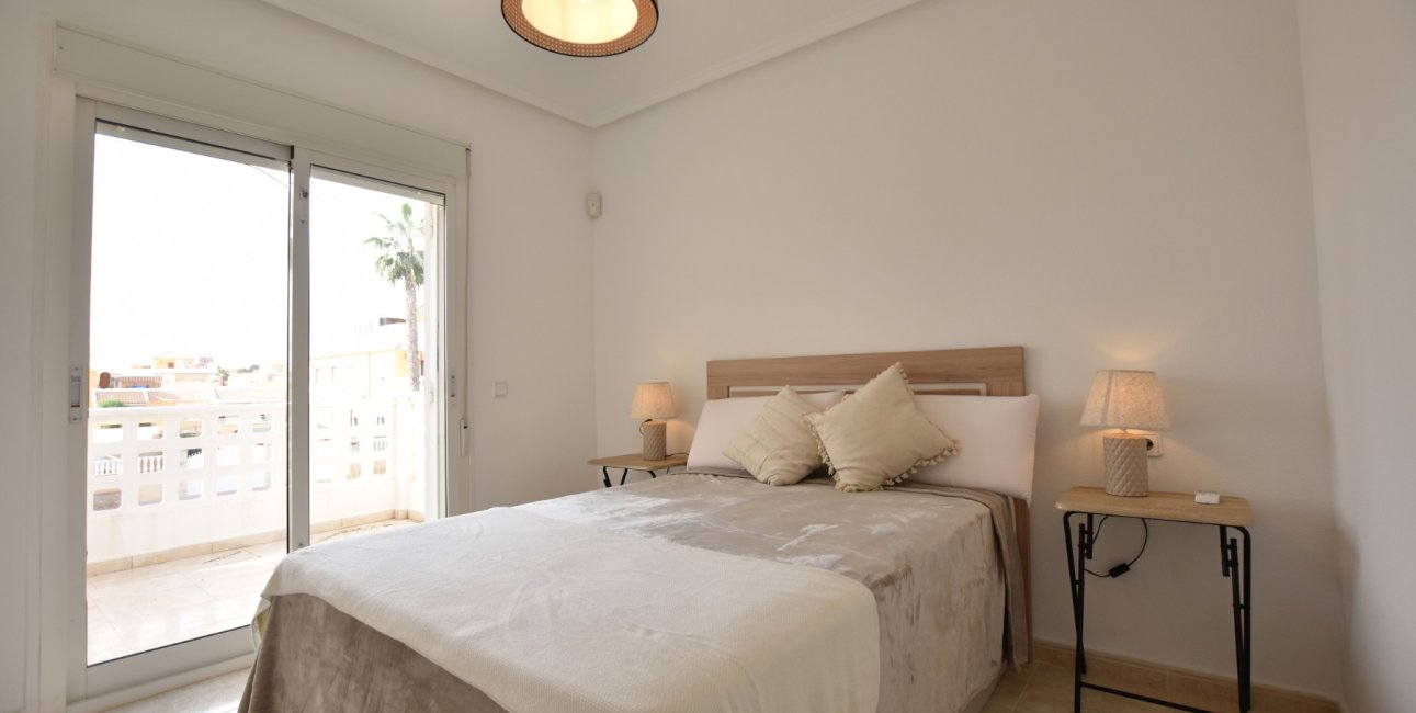 Resale - Townhouse -
Ciudad Quesada - Doña Pepa