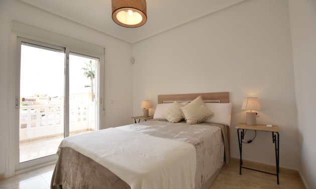 Resale - Townhouse -
Ciudad Quesada - Doña Pepa