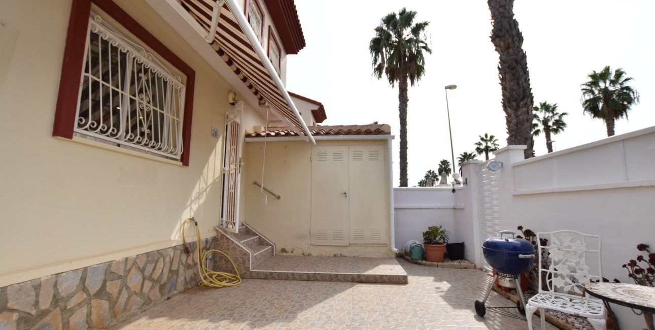 Resale - Townhouse -
Ciudad Quesada - Doña Pepa