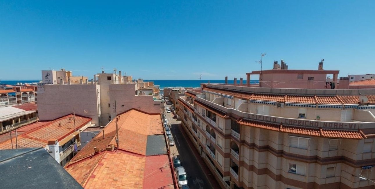 Resale - Apartment / flat -
La Mata - La Mata - Town