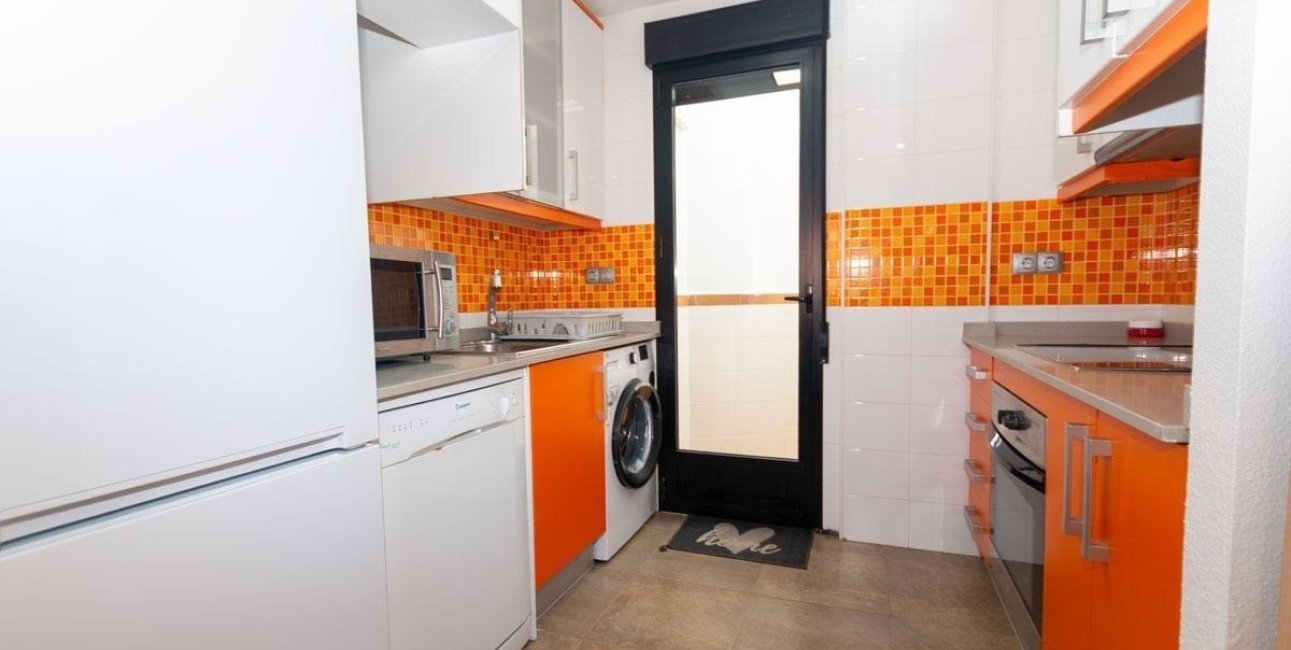 Resale - Apartment / flat -
La Mata - La Mata - Town