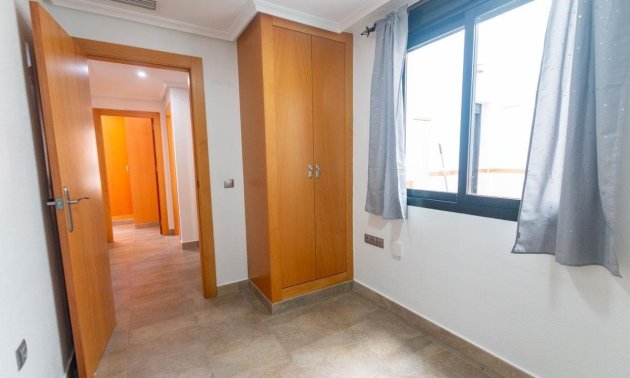 Resale - Apartment / flat -
La Mata - La Mata - Town