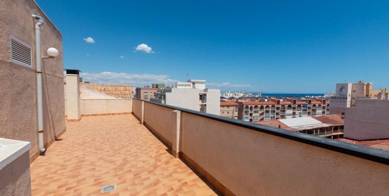 Resale - Apartment / flat -
La Mata - La Mata - Town