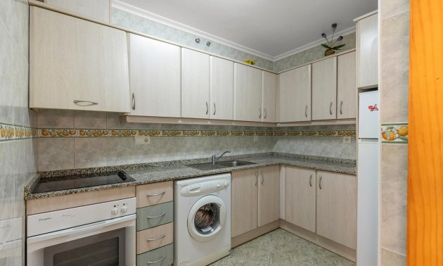 Resale - Apartment / flat -
Torrevieja - La Mata