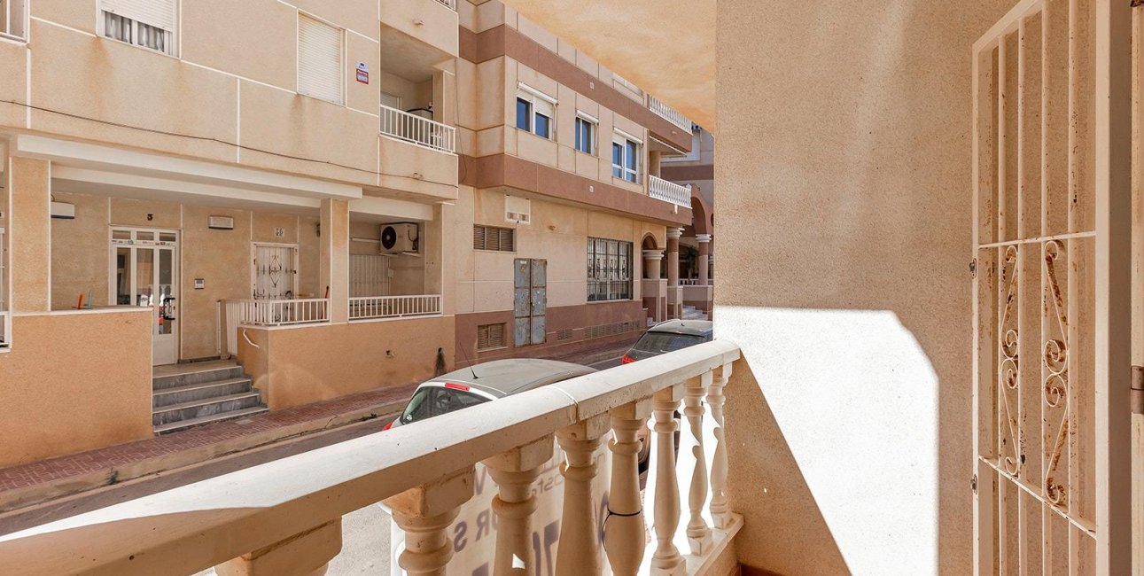 Resale - Apartment / flat -
Torrevieja - La Mata