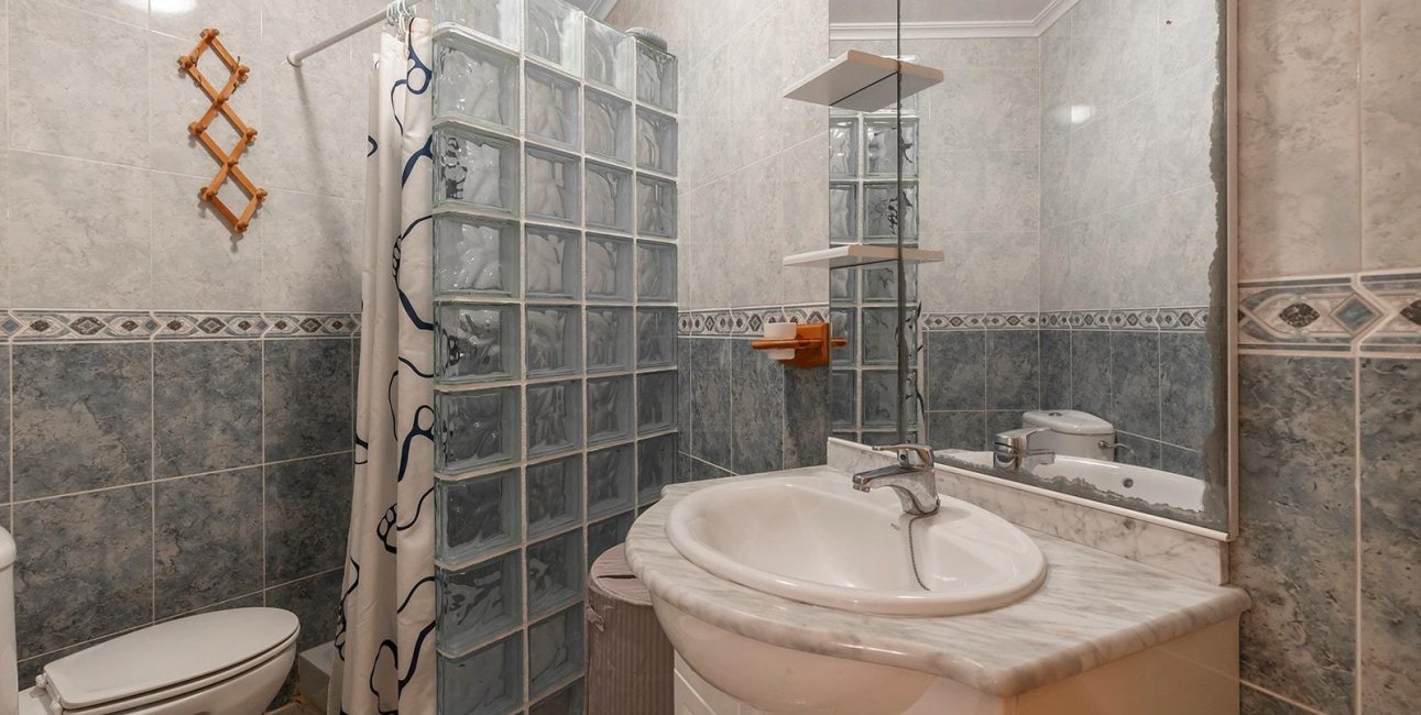 Resale - Apartment / flat -
Torrevieja - La Mata