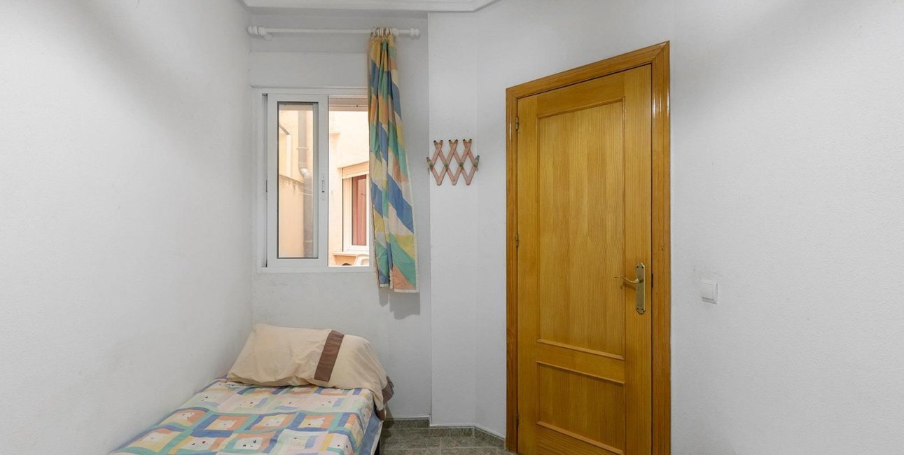 Resale - Apartment / flat -
Torrevieja - La Mata