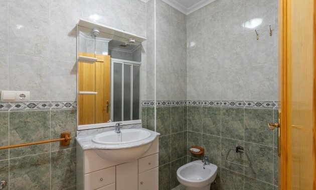 Resale - Apartment / flat -
Torrevieja - La Mata