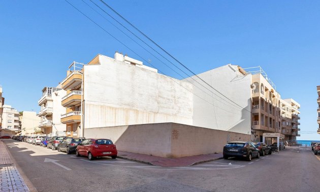 Resale - Apartment / flat -
Torrevieja - La Mata