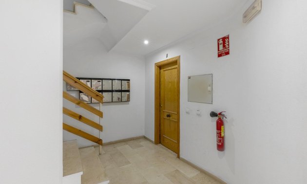 Resale - Apartment / flat -
Torrevieja - La Mata