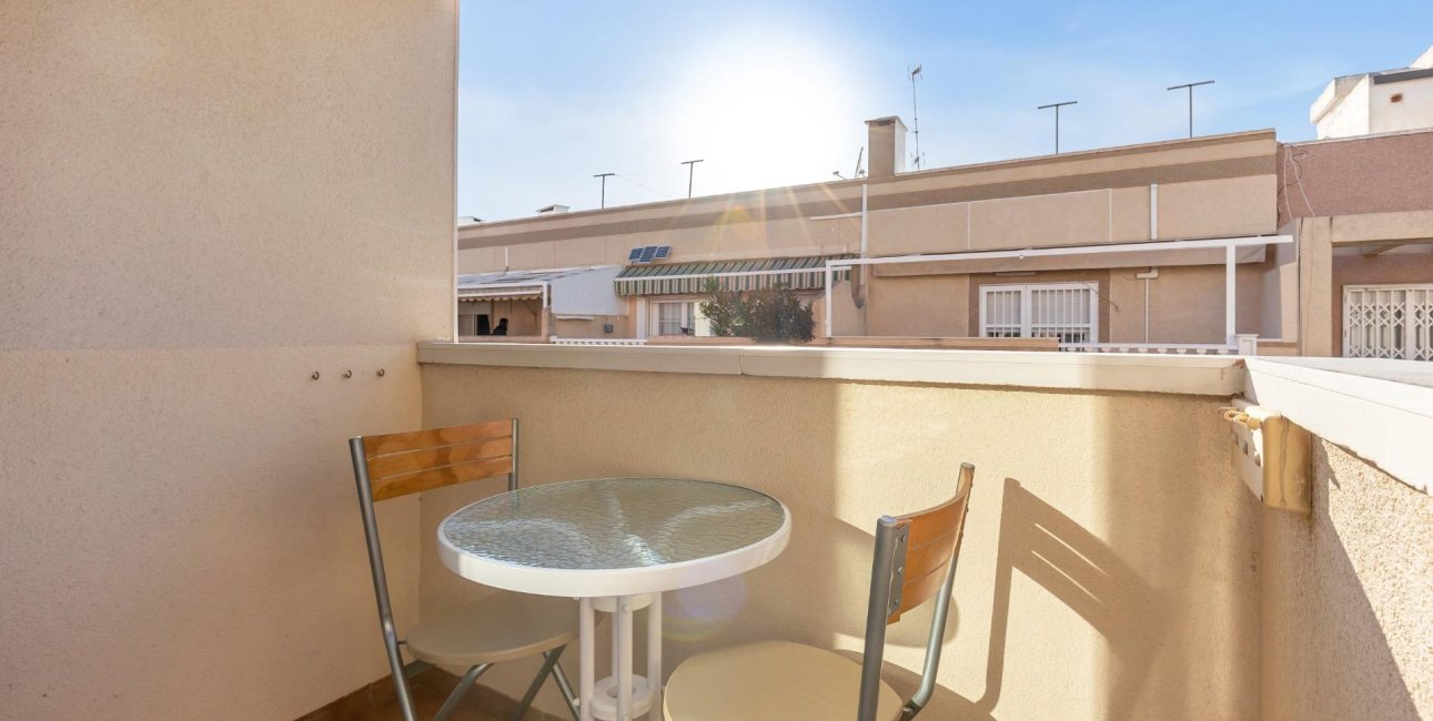 Reventa - Apartamento / piso -
Torrevieja - Estacion de autobuses