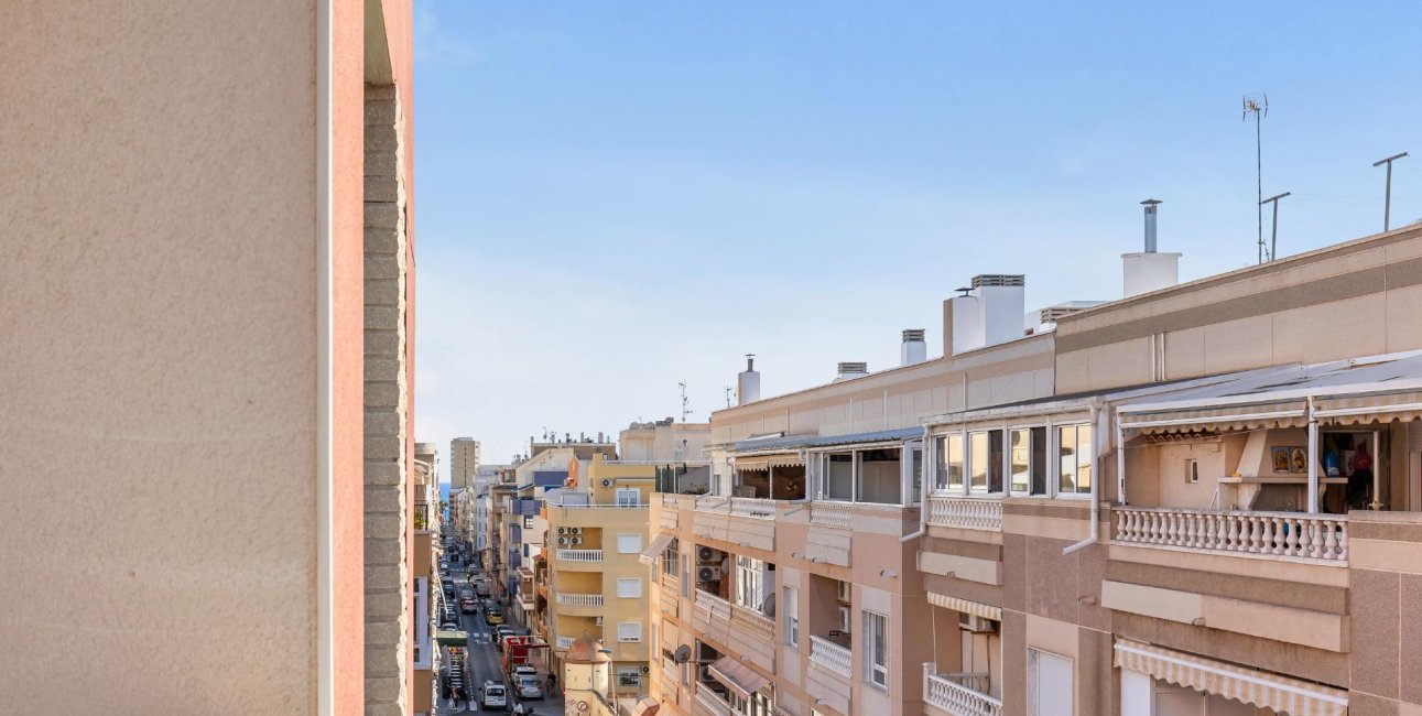 Reventa - Apartamento / piso -
Torrevieja - Estacion de autobuses