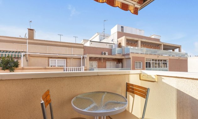Reventa - Apartamento / piso -
Torrevieja - Estacion de autobuses