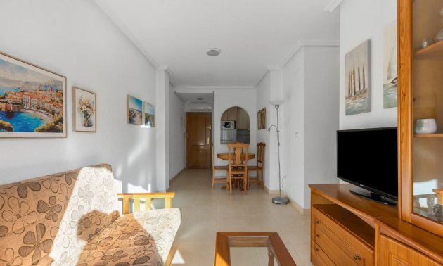 Reventa - Apartamento / piso -
Torrevieja - Estacion de autobuses