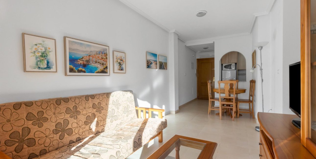 Reventa - Apartamento / piso -
Torrevieja - Estacion de autobuses