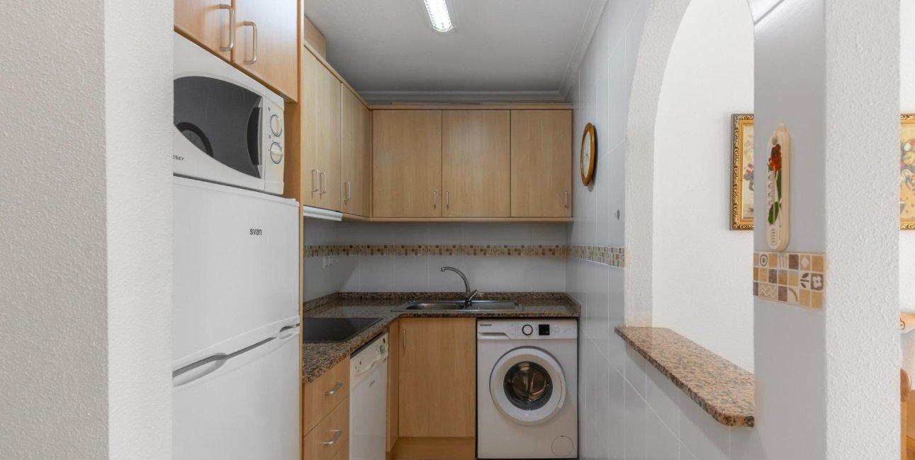 Reventa - Apartamento / piso -
Torrevieja - Estacion de autobuses