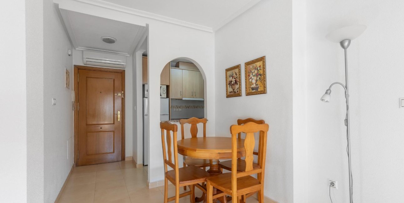 Reventa - Apartamento / piso -
Torrevieja - Estacion de autobuses