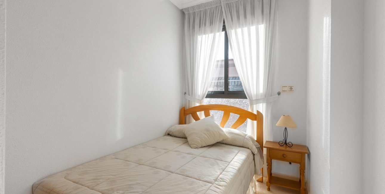 Reventa - Apartamento / piso -
Torrevieja - Estacion de autobuses