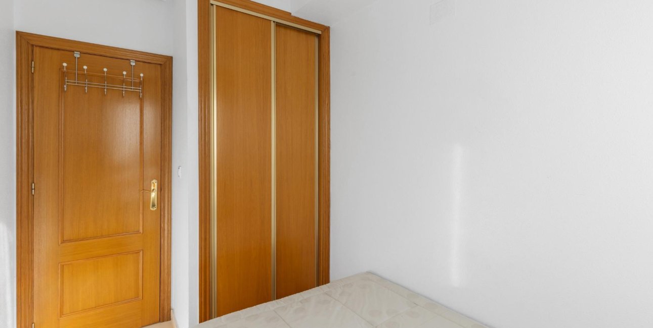 Reventa - Apartamento / piso -
Torrevieja - Estacion de autobuses