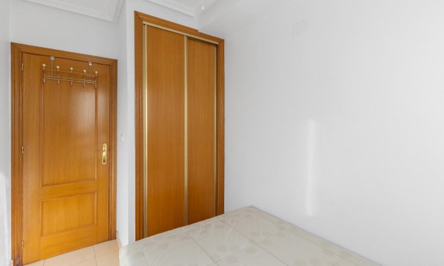 Reventa - Apartamento / piso -
Torrevieja - Estacion de autobuses