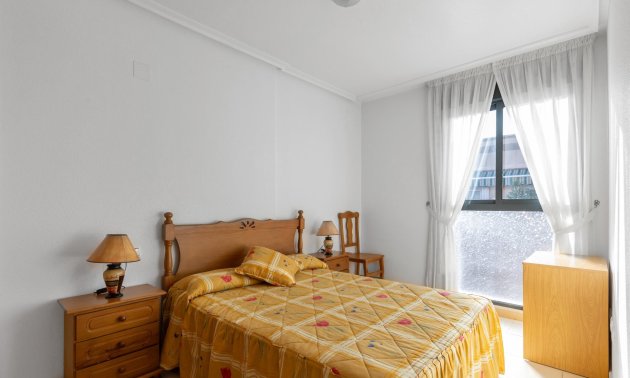 Reventa - Apartamento / piso -
Torrevieja - Estacion de autobuses