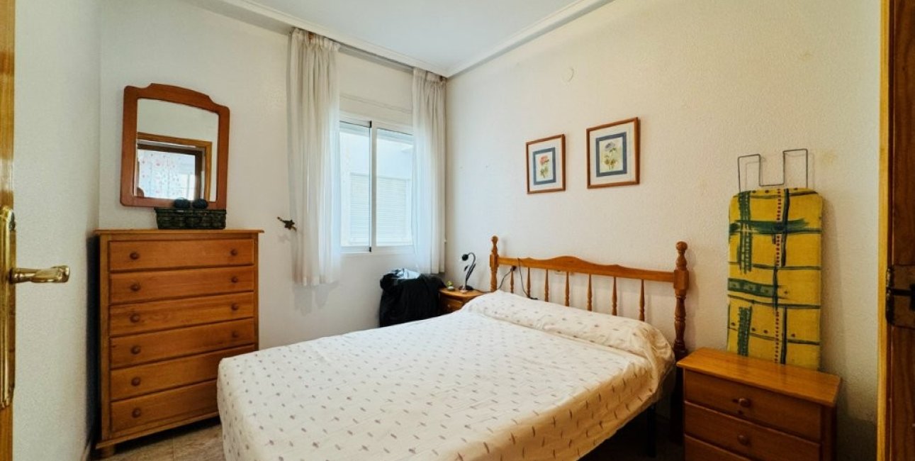 Resale - Apartment / flat -
Torrevieja - Torrevista Playa