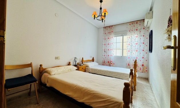 Resale - Apartment / flat -
Torrevieja - Torrevista Playa