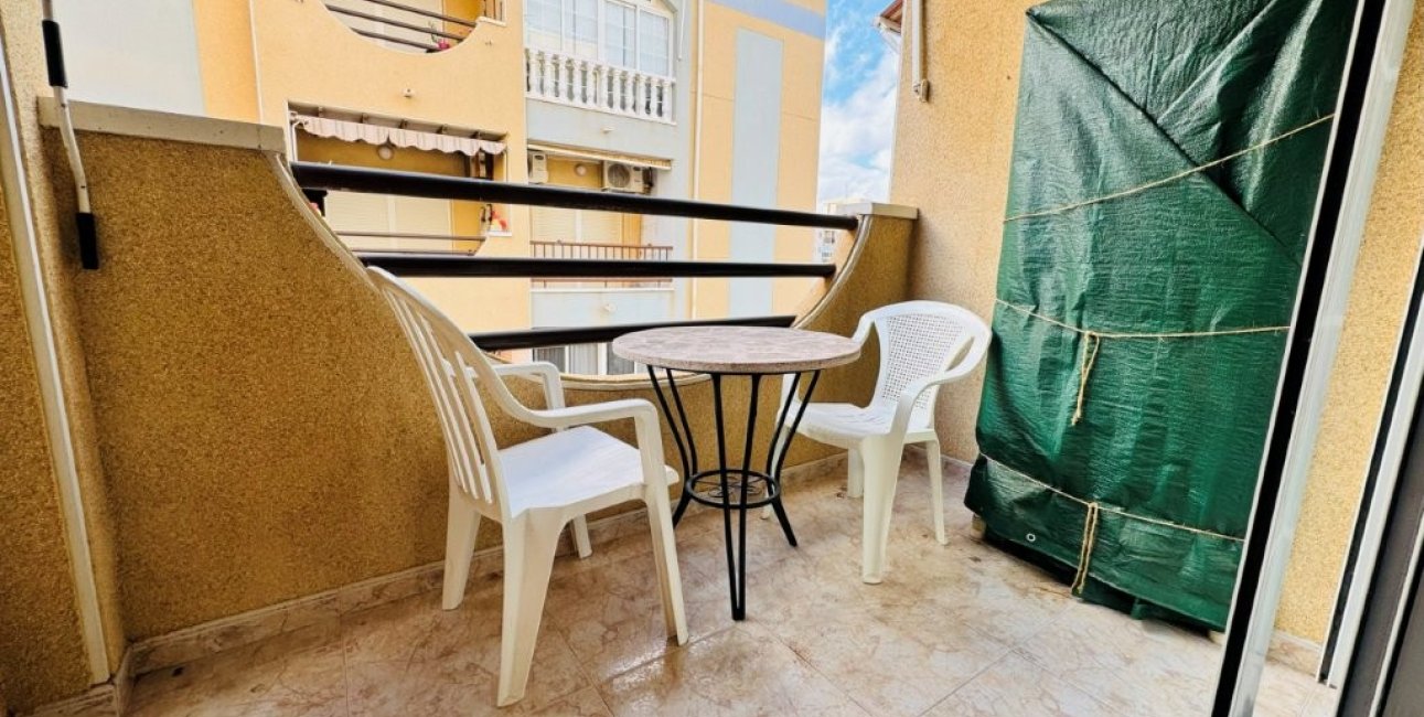 Resale - Apartment / flat -
Torrevieja - Torrevista Playa